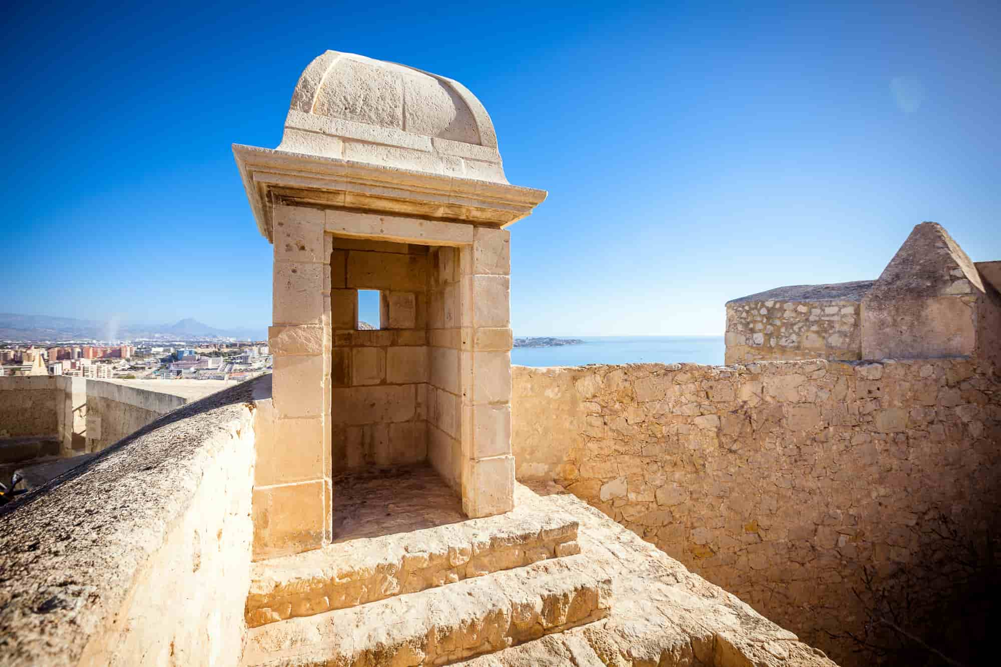 Restauración de Patrimonio histórico de la;CIUDAD DE ALICANTE 